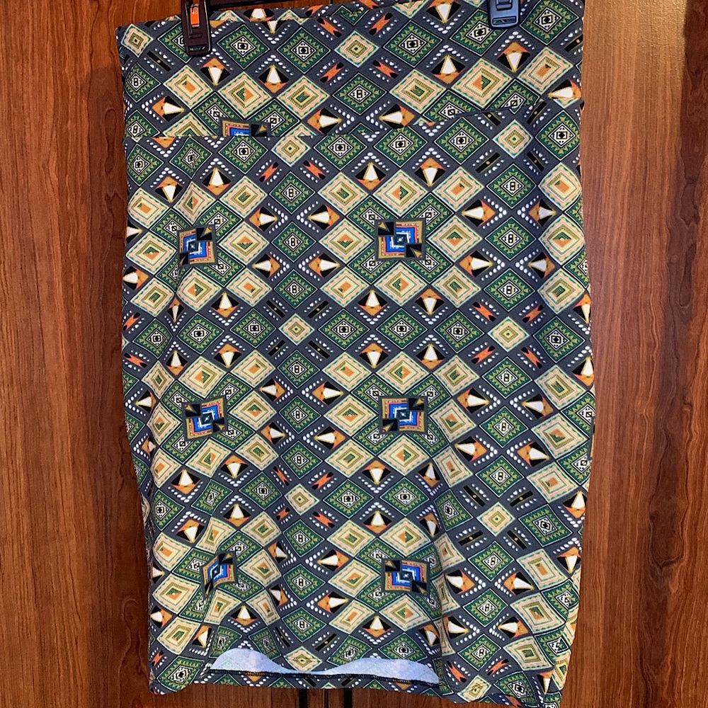 Lularoe Geometric Abstract Pattern Cassie Skirt